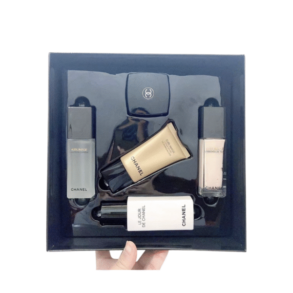 Chanel Exclusive Set